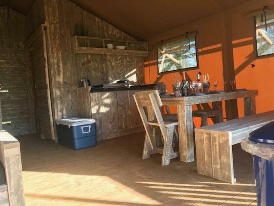 Lapwing Safari Tent Челтнъм Екстериор снимка